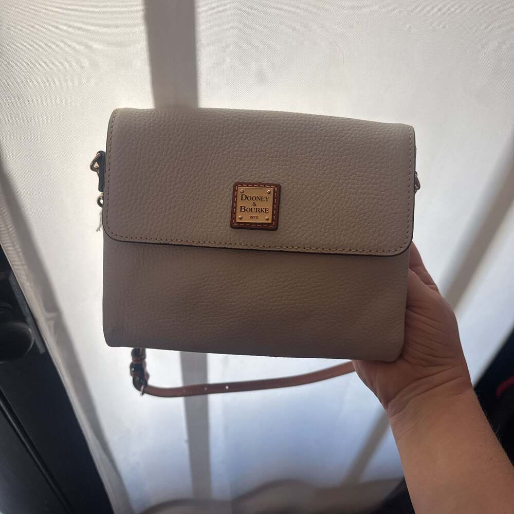 Dooney & Bourke Pebble Grain Rena Crossbody Bag